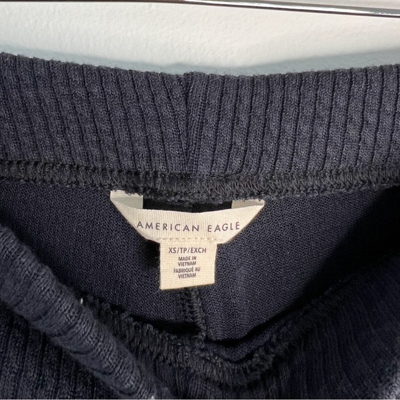 NEW AMERICAN EAGLE | AE Super High Waisted Sweater Knit Flare Pants - Picture 4 of 6